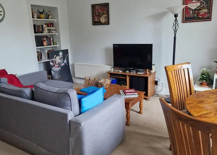 Duplex Flat In Cirencester Town Centre,Free Paking And Wifi